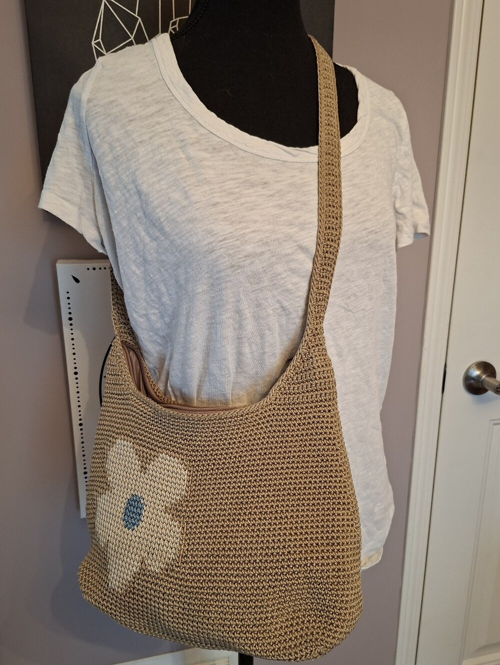 Vintage Boho Crochet Daisy Hobo Bag – Tan & Cream